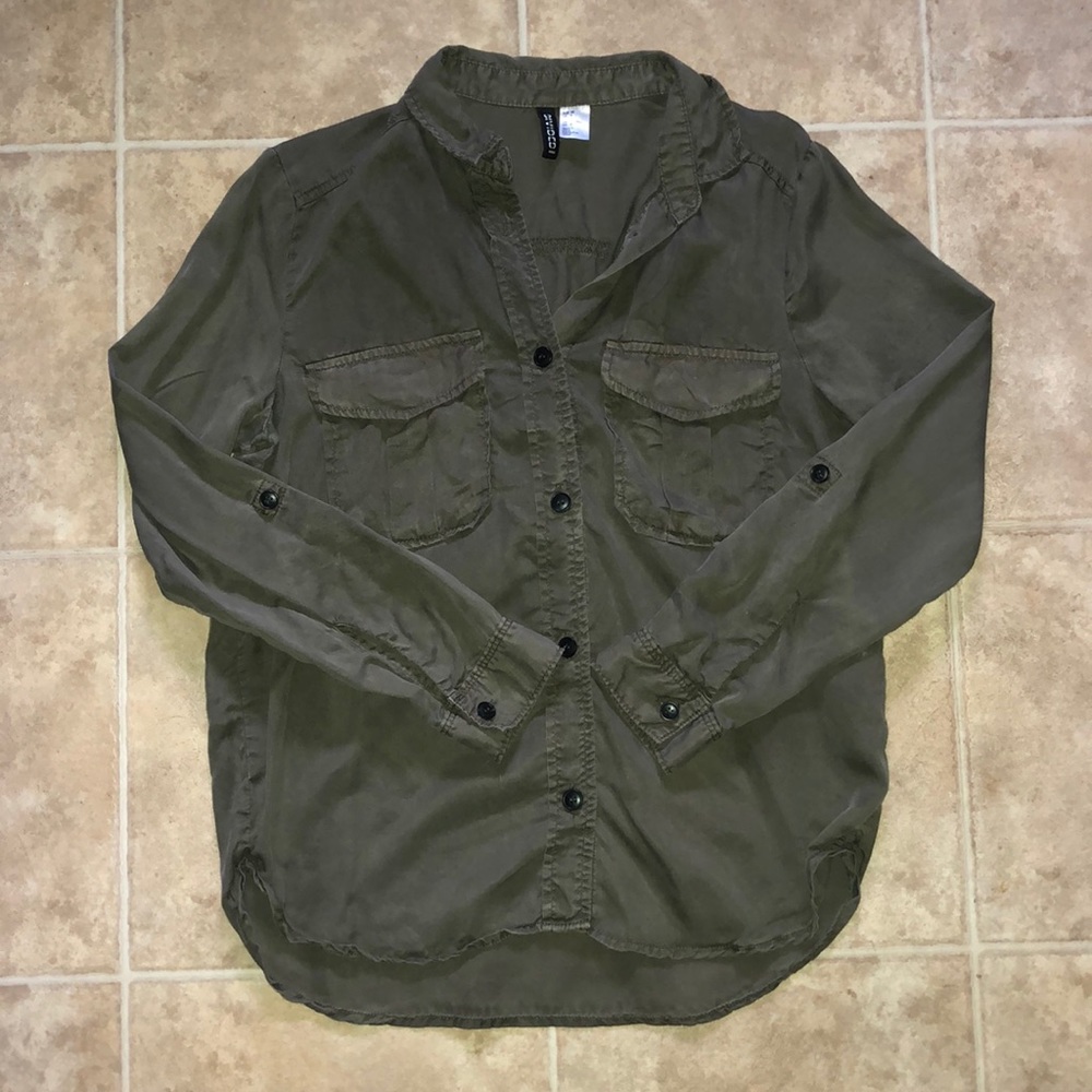 NWOT H&M Green Button Down